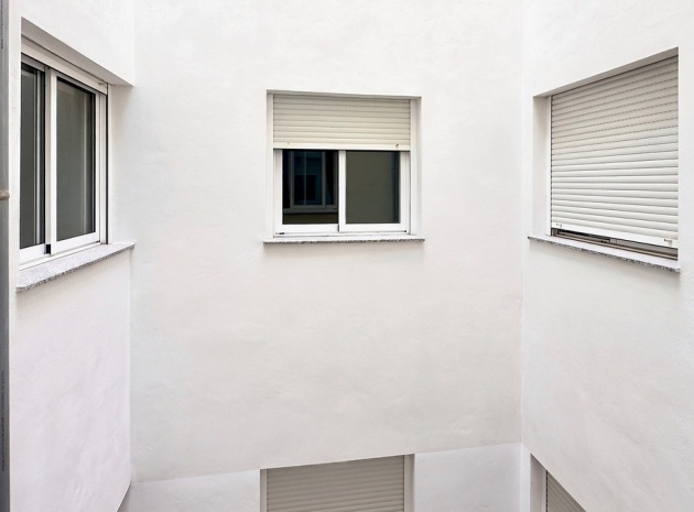Wiederverkauf - Wohnung - Torrevieja - Torrevieja Centro