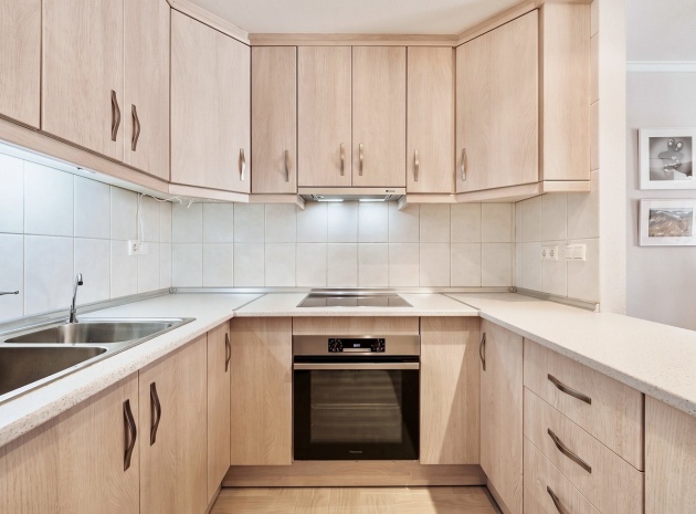 Resale - Townhouse - Torrevieja - Torrevieja Centro