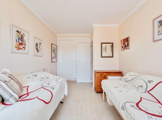 Resale - Townhouse - Torrevieja - Torrevieja Centro