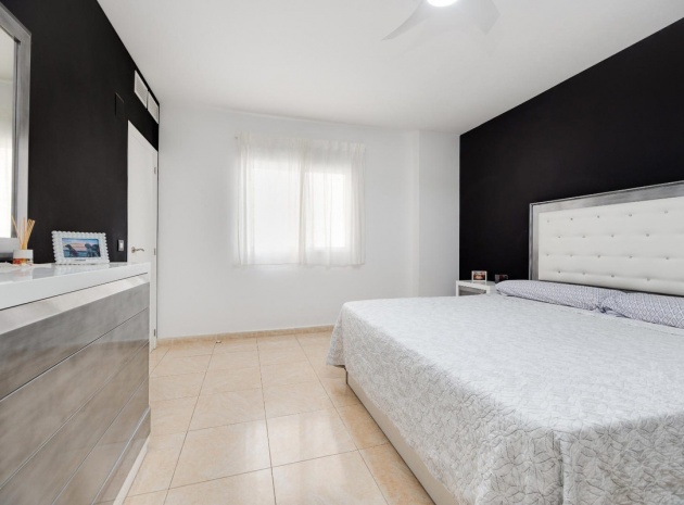 Wiederverkauf - Wohnung - Torrevieja - Torrevieja Centro