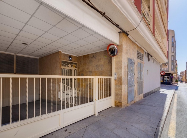 Wiederverkauf - Wohnung - Torrevieja - Torrevieja Centro