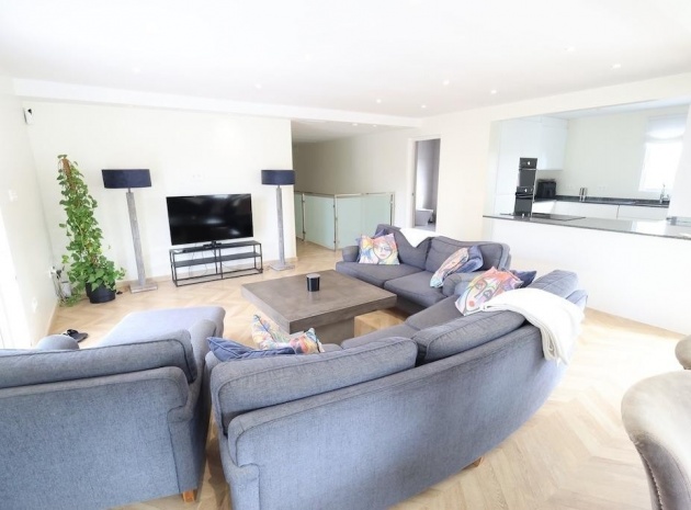 Resale - Villa - Torrevieja - Torrevieja Centro