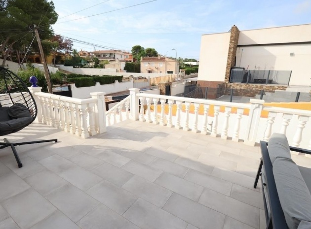 Resale - Villa - Torrevieja - Torrevieja Centro
