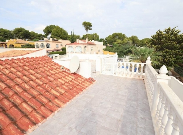 Resale - Villa - Torrevieja - Torrevieja Centro