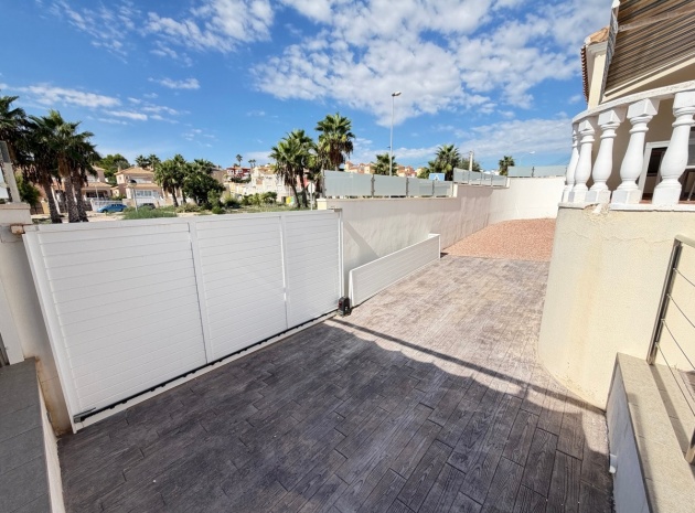 Resale - Villa - Orihuela - Villamartin