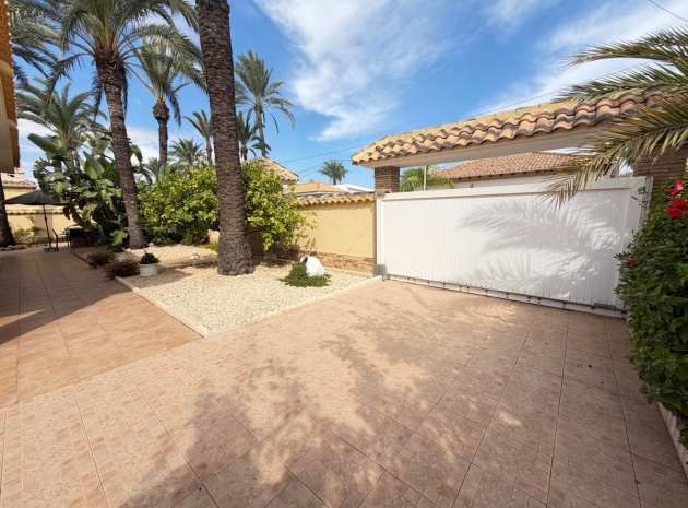 Resale - Villa - Orihuela - Cabo Roig