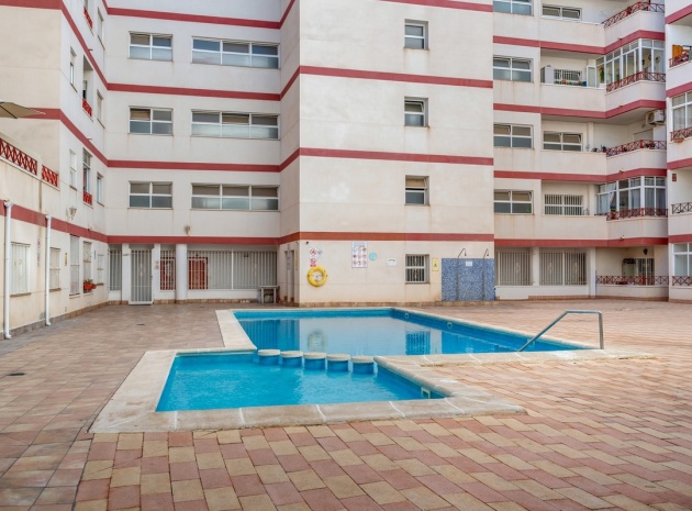 Wiederverkauf - Wohnung - Torrevieja - Torrevieja Centro