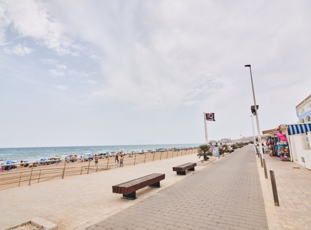 Resale - Apartment - Torrevieja - La Mata