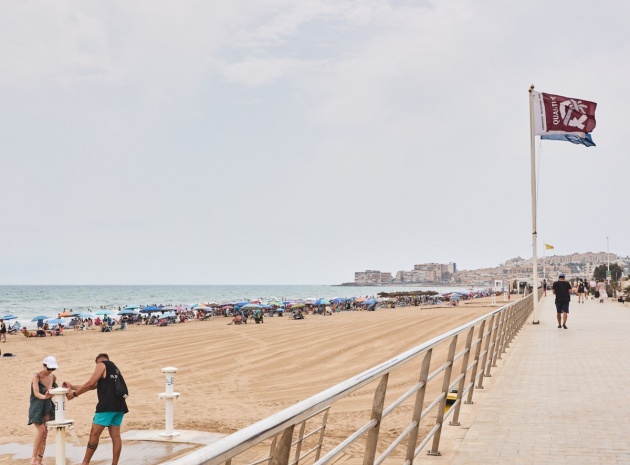 Resale - Apartment - Torrevieja - La Mata