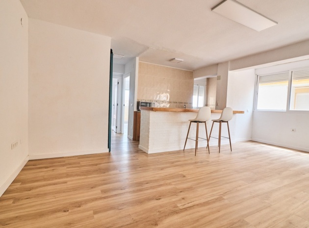 Resale - Apartment - Torrevieja - La Mata