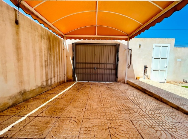 Resale - Villa - Torrevieja - san luis