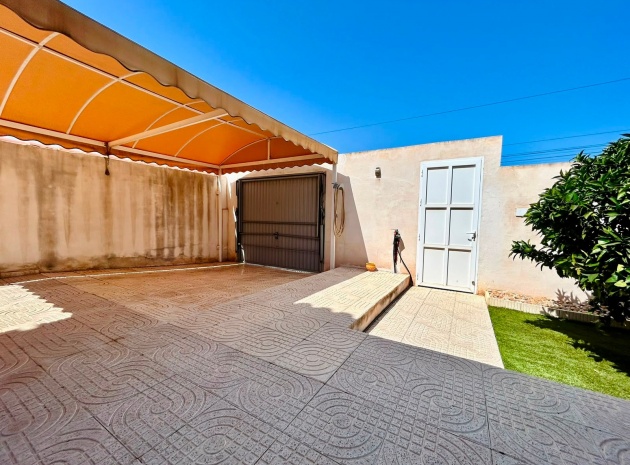 Resale - Villa - Torrevieja - san luis