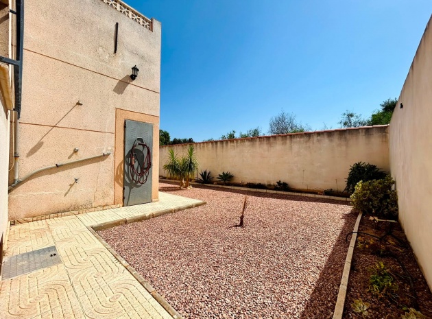 Resale - Villa - Torrevieja - san luis