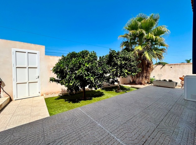 Resale - Villa - Torrevieja - san luis