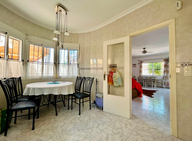 Resale - Villa - Torrevieja - san luis