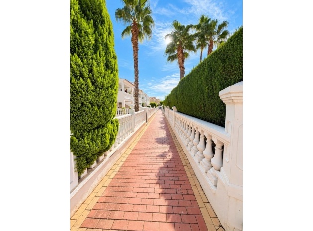 Resale - Townhouse - Playa Flamenca - Zenia Mar