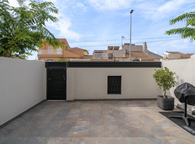 Resale - Apartment - Mil Palmeras - Beachside Mil Palmeras