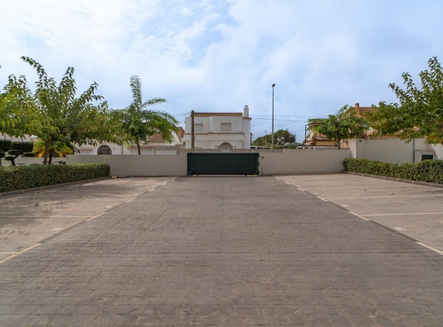 Resale - Apartment - Mil Palmeras - Beachside Mil Palmeras