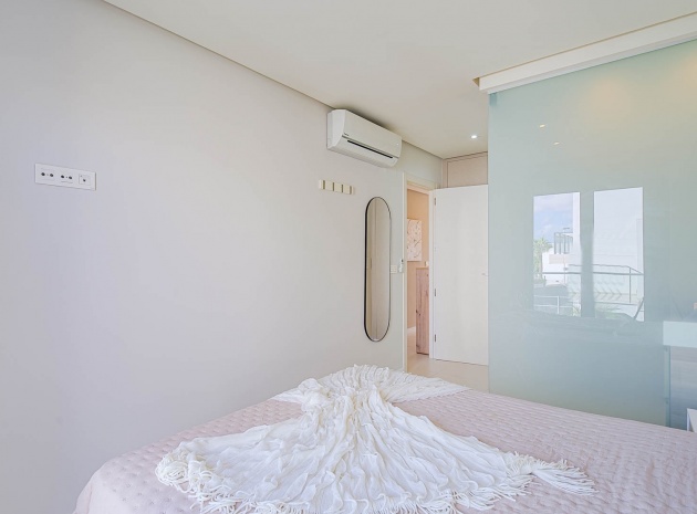 Resale - Apartment - Punta Prima - la cenula