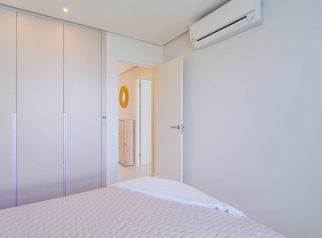 Resale - Apartment - Punta Prima - la cenula