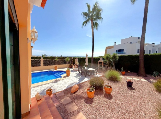 Resale - Villa - Villamartin - rioja