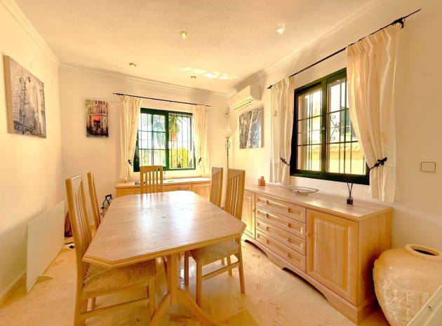 Resale - Villa - Villamartin - rioja