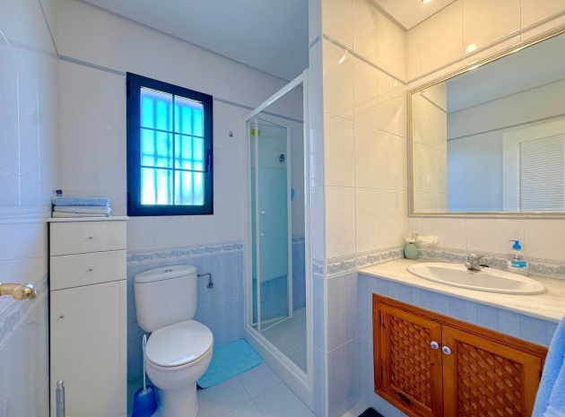 Resale - Villa - Villamartin - rioja