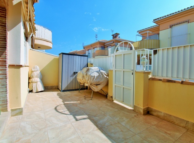 Resale - Villa - Playa Flamenca - avalon