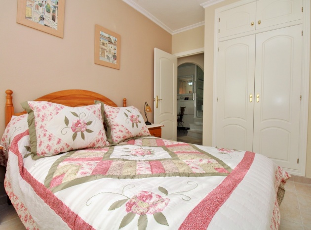 Resale - Villa - Playa Flamenca - avalon