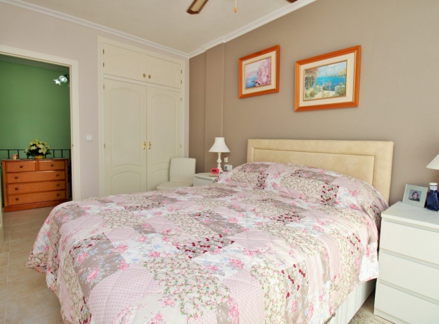 Resale - Villa - Playa Flamenca - avalon