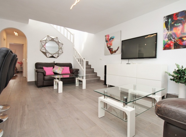 Resale - Townhouse - Villamartin - verdemar