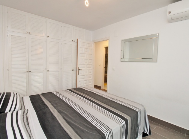 Resale - Townhouse - Villamartin - verdemar