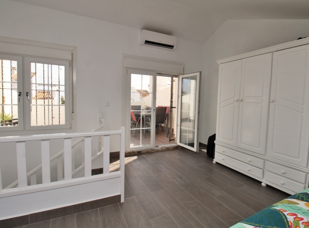 Resale - Townhouse - Villamartin - verdemar
