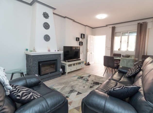 Resale - Townhouse - Playa Flamenca - las chismosas
