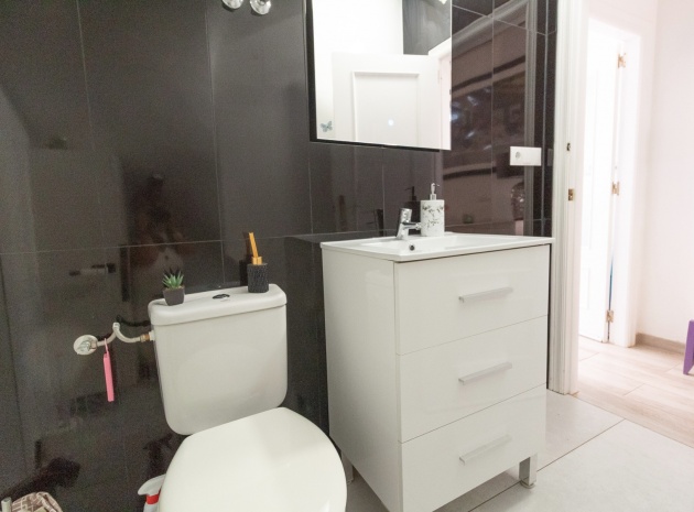 Resale - Townhouse - Playa Flamenca - las chismosas