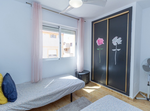 Resale - Townhouse - Playa Flamenca - las chismosas