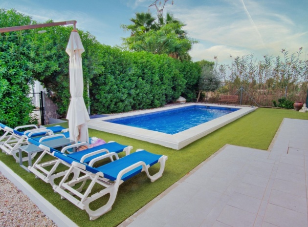 Resale - Villa - Dolores - Dolores Centro