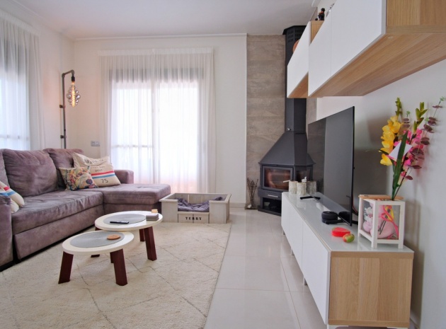 Resale - Villa - Dolores - Dolores Centro