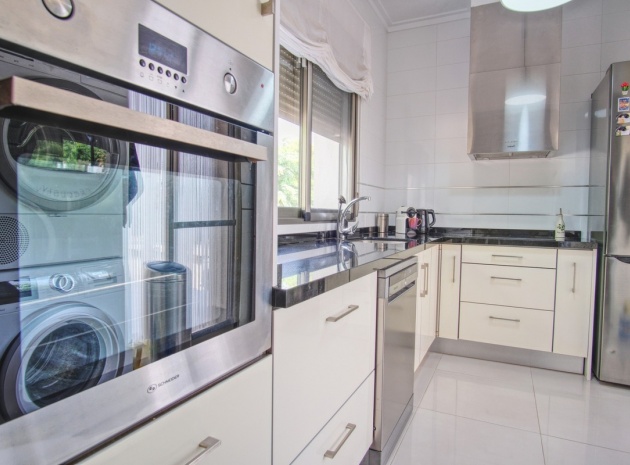 Resale - Villa - Dolores - Dolores Centro