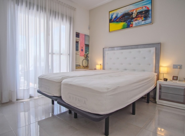 Resale - Villa - Dolores - Dolores Centro