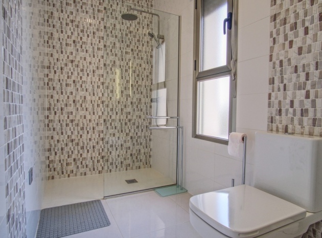 Resale - Villa - Dolores - Dolores Centro