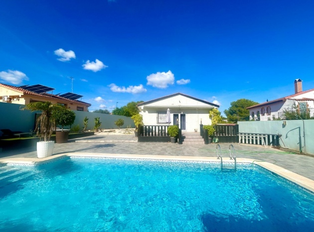 Resale - Villa - Pilar de la Horadada - Pinar De Campoverde