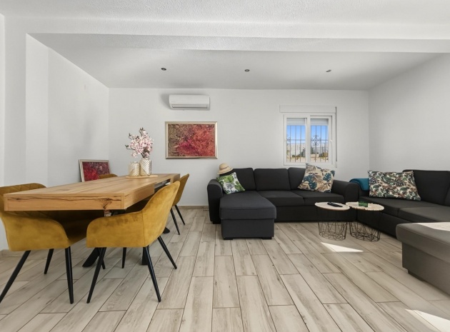 Resale - Villa - Pilar de la Horadada - Pinar De Campoverde