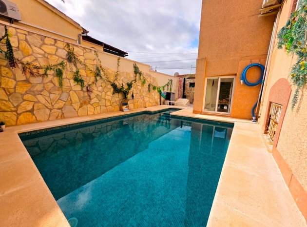 Resale - Villa - San Fulgencio - La Marina