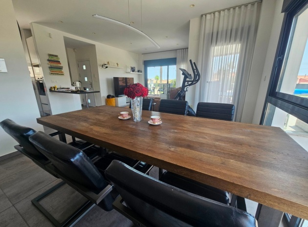 Resale - Villa - Torrevieja - Torrevieja Centro