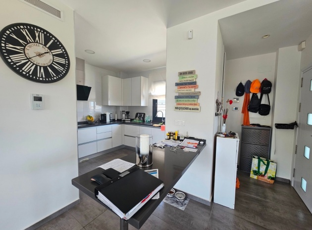 Resale - Villa - Torrevieja - Torrevieja Centro