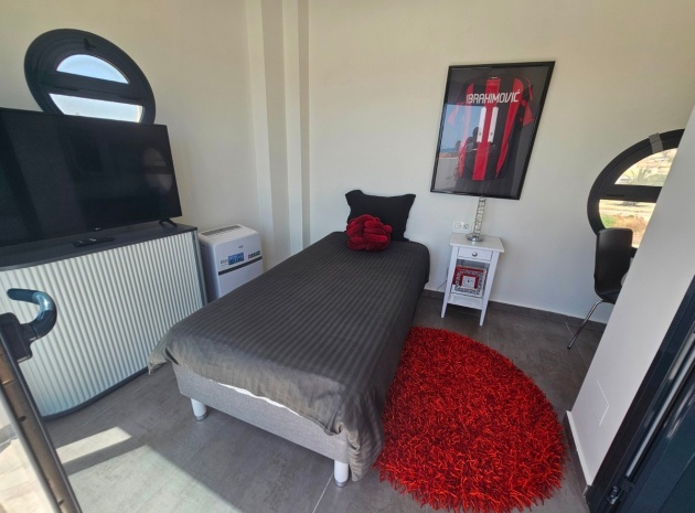Resale - Villa - Torrevieja - Torrevieja Centro