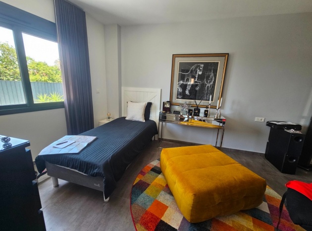 Resale - Villa - Torrevieja - Torrevieja Centro