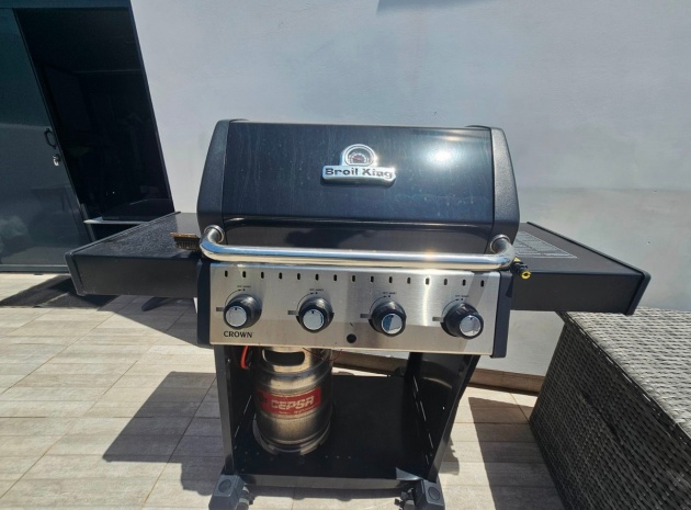Resale - Villa - Torrevieja - Torrevieja Centro