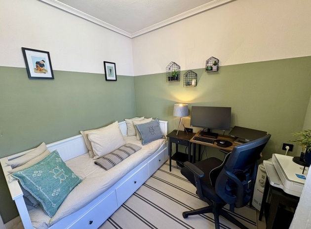 Resale - Apartment - Villamartin - Costa Blanca South